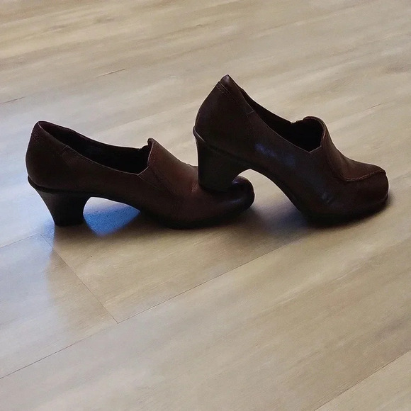 🛍Bass Tansey Slip On Block Heel‎ Leather Brown Womens Size 9M - Picture 4 of 7